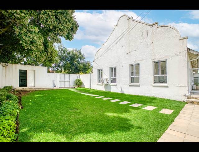 612M² OFFICE FOR SALE IN HIGHLANDS NORTH